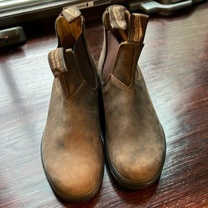 Blundstone boots size 3.5 (women’s 6)